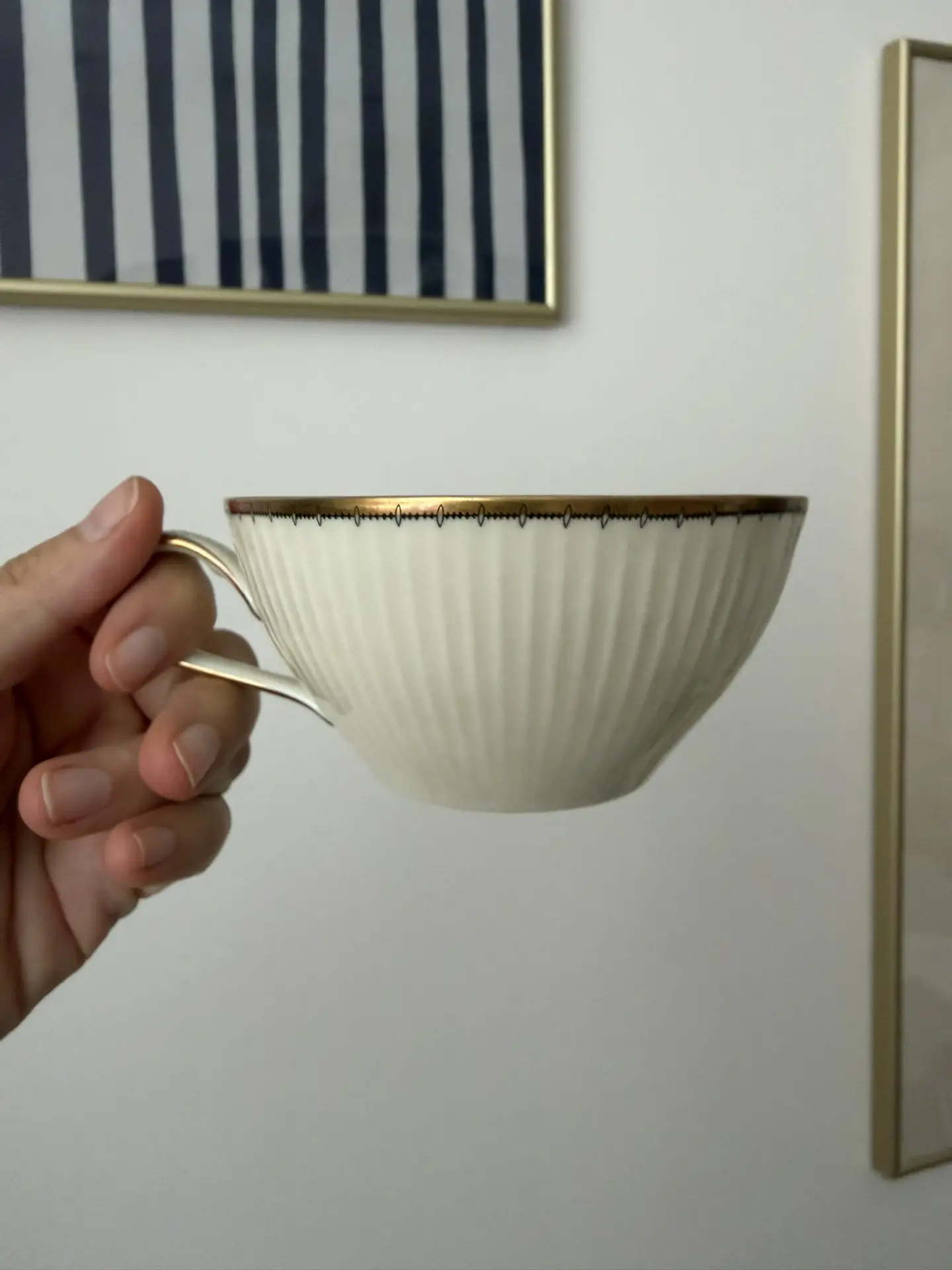 Доброе Утро ☕


Надеюсь про воду 🌓 не забыли)
В кофе можно корицы добавить сегодня))) четверг же👌�