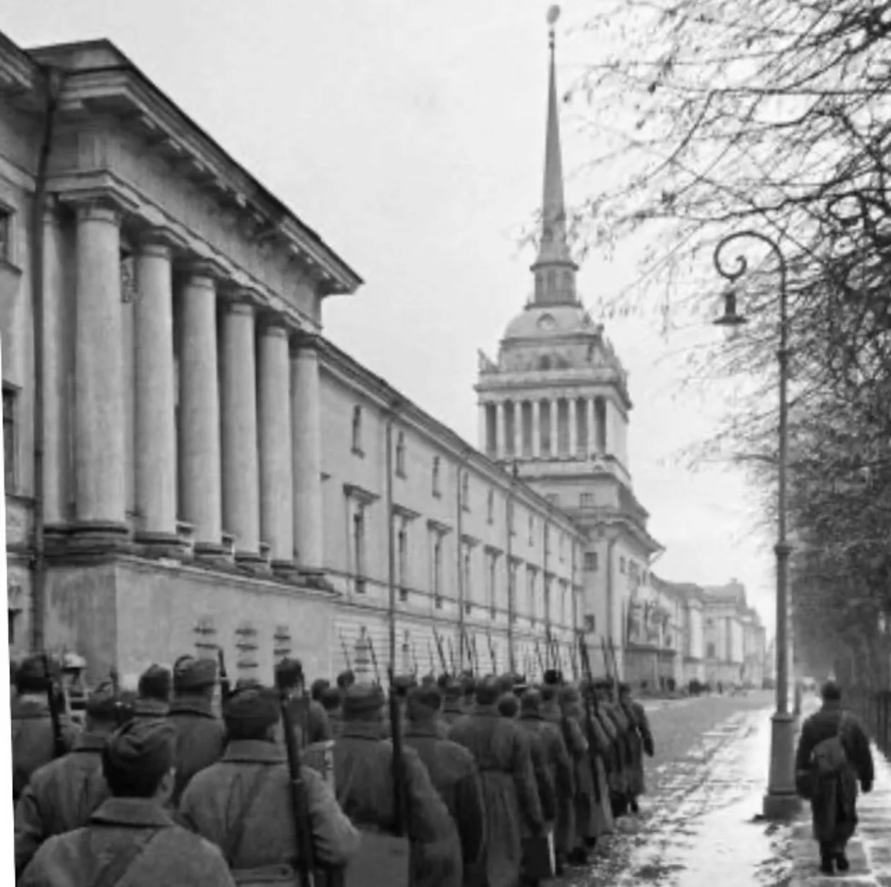 8 сентября 1941 года началась блокада Ленинграда — одно из самых трагических и героичес...