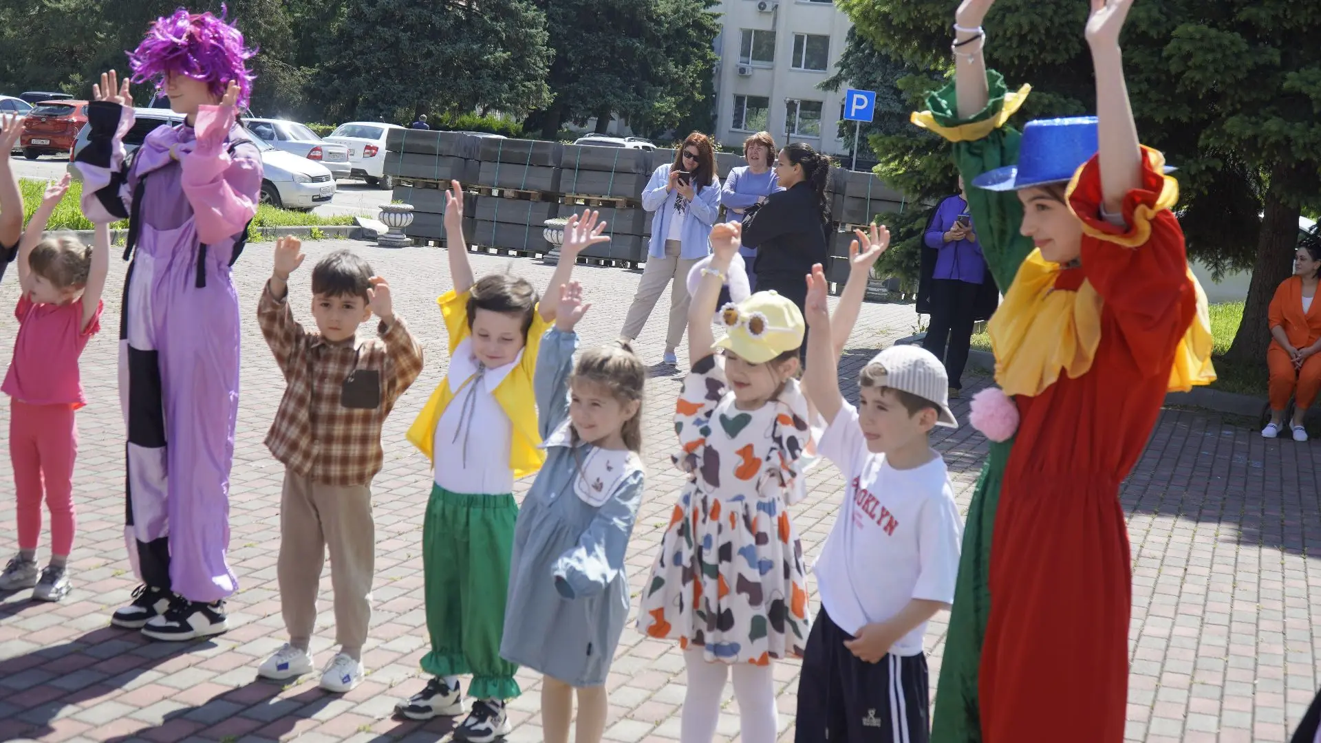 В первый день лета, 1 июня, на площади перед Урванским районным домом культуры прошел замечательный 