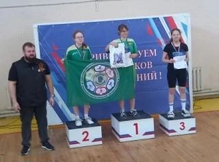 Учащиеся отделения  "Гиревой спорт" детско-юношеской спортивной школы под руководством ...