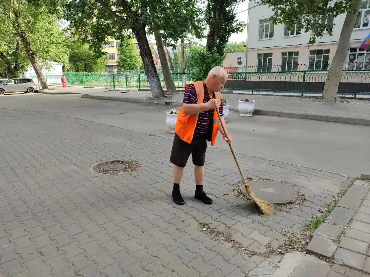 Выходные – не повод снижать рабочий темп. В санитарном хозяйстве важно оставаться по-настоящему хозя