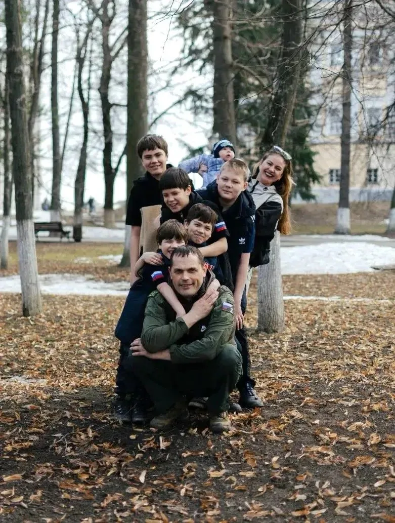 💥Многодетный отец – защитник Родины
 
У Владимира и Марины Долговых из Владимира шестеро сыновей. О