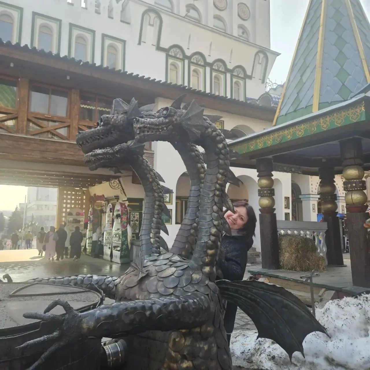 Каникулы — в радость! 🌈✨  🏰 20 марта наш 10 «В» класс отправился в настоящее сказочное путешествие, 