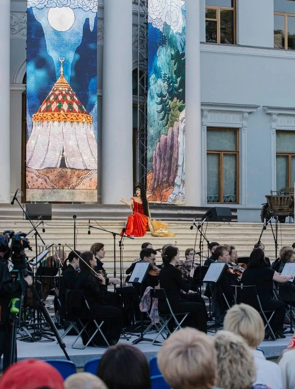 🎨 На «Пушкин Фесте» в Петербурге оживят картины прямо под открытым небом