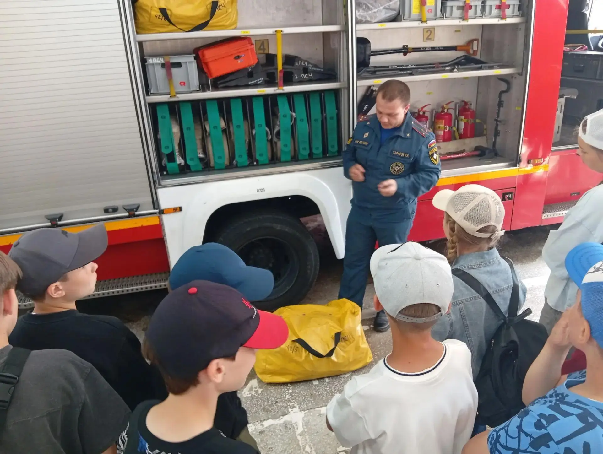 Подробный фотоотчет об экскурсии в пожарную часть.🚒