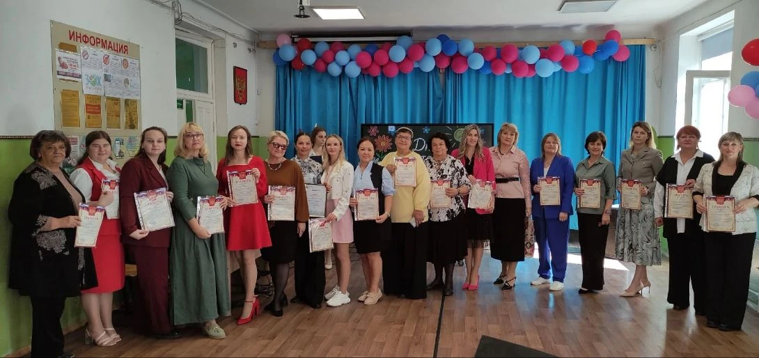 🌹🧑‍🏫Дорогие наши учителя! Поздравляем вас с Днём учителя!