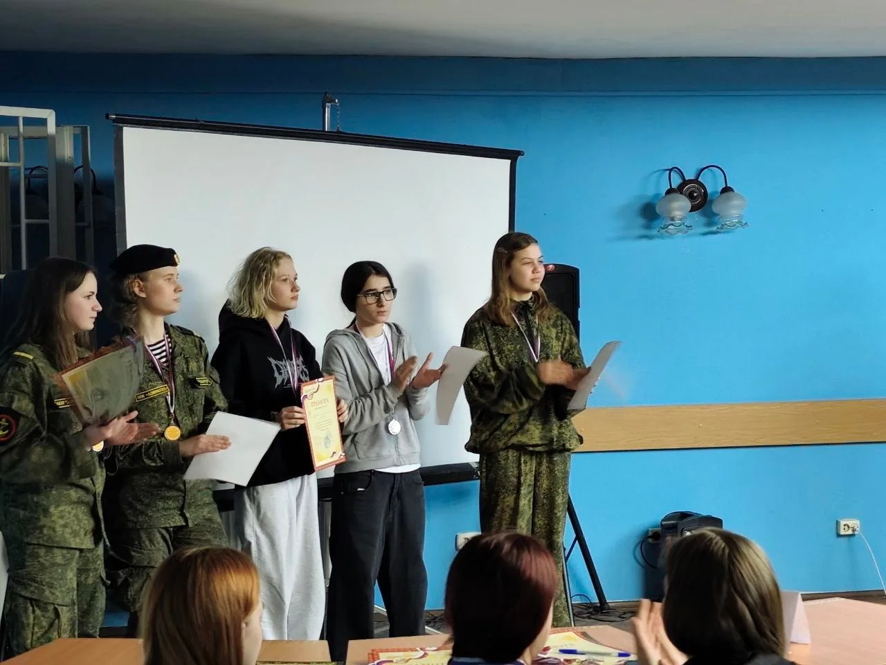 Дорогие друзья! Хотим поделиться гордостью за наших девчонок!   4 марта в стенах КЮМ «Адмиралтеец» б