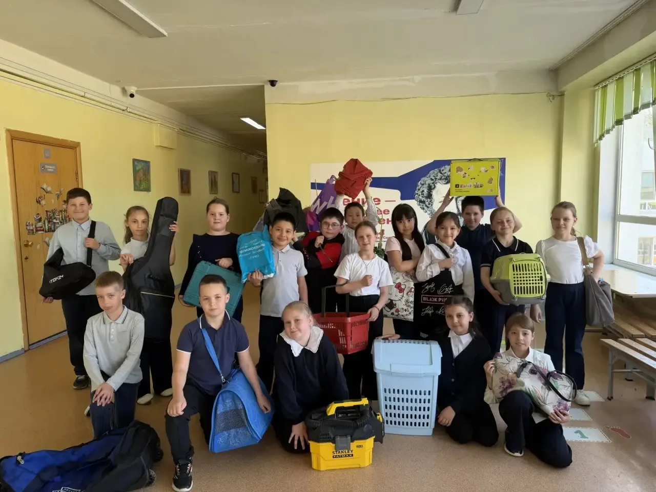 🎒 День без рюкзака в школе №140: креативно и весело!  Сегодня в школе №140 прошёл необычный и очень 
