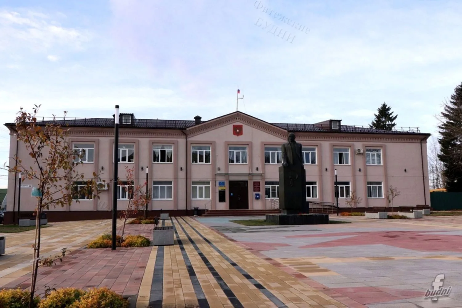 Оперативно получать актуальную информацию жители Фатежского района могут в официальных каналах орган