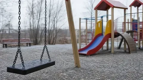 В Нижневартовске ребёнку выплатят более 340 тысяч рублей за травму на спортплощадке