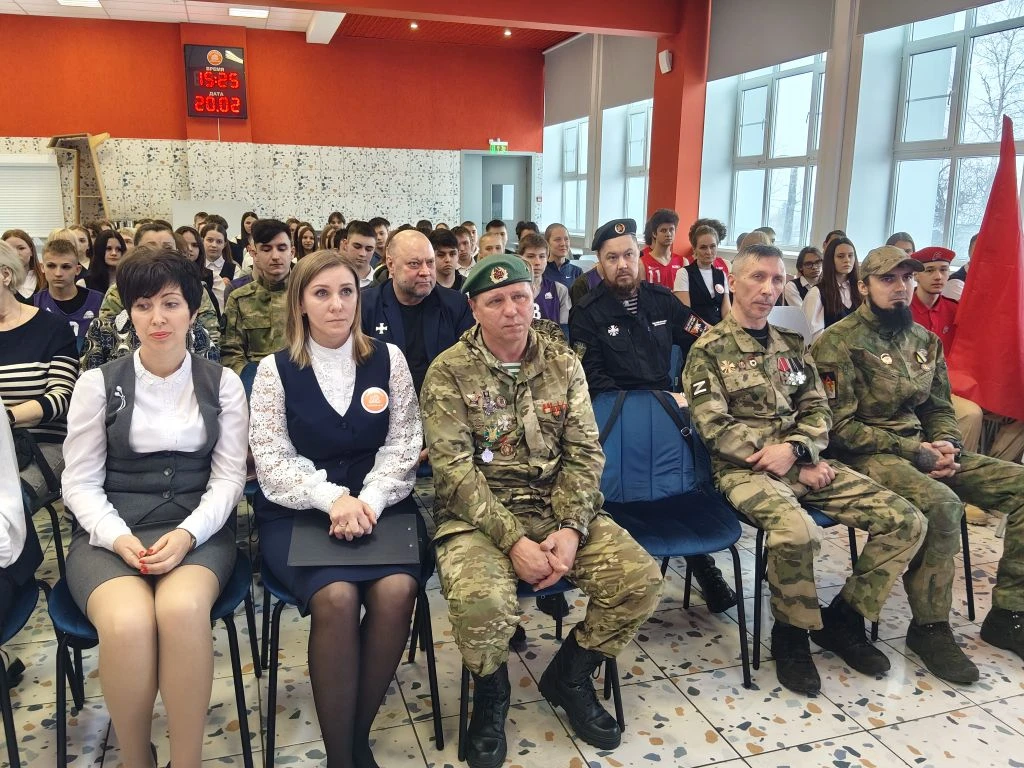 🇷🇺2⃣0⃣ февраля в преддверии празднования Дня защитника Отечества в школе состоялся военно -патриотич