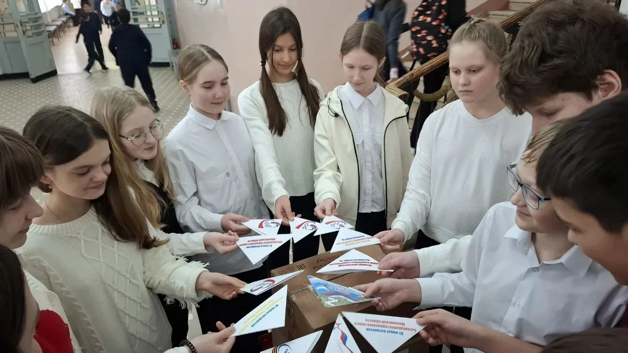 Сегодня мы говорим большое спасибо всем педагогам,воспитателям, учащимся, воспитанникам дошкольных о