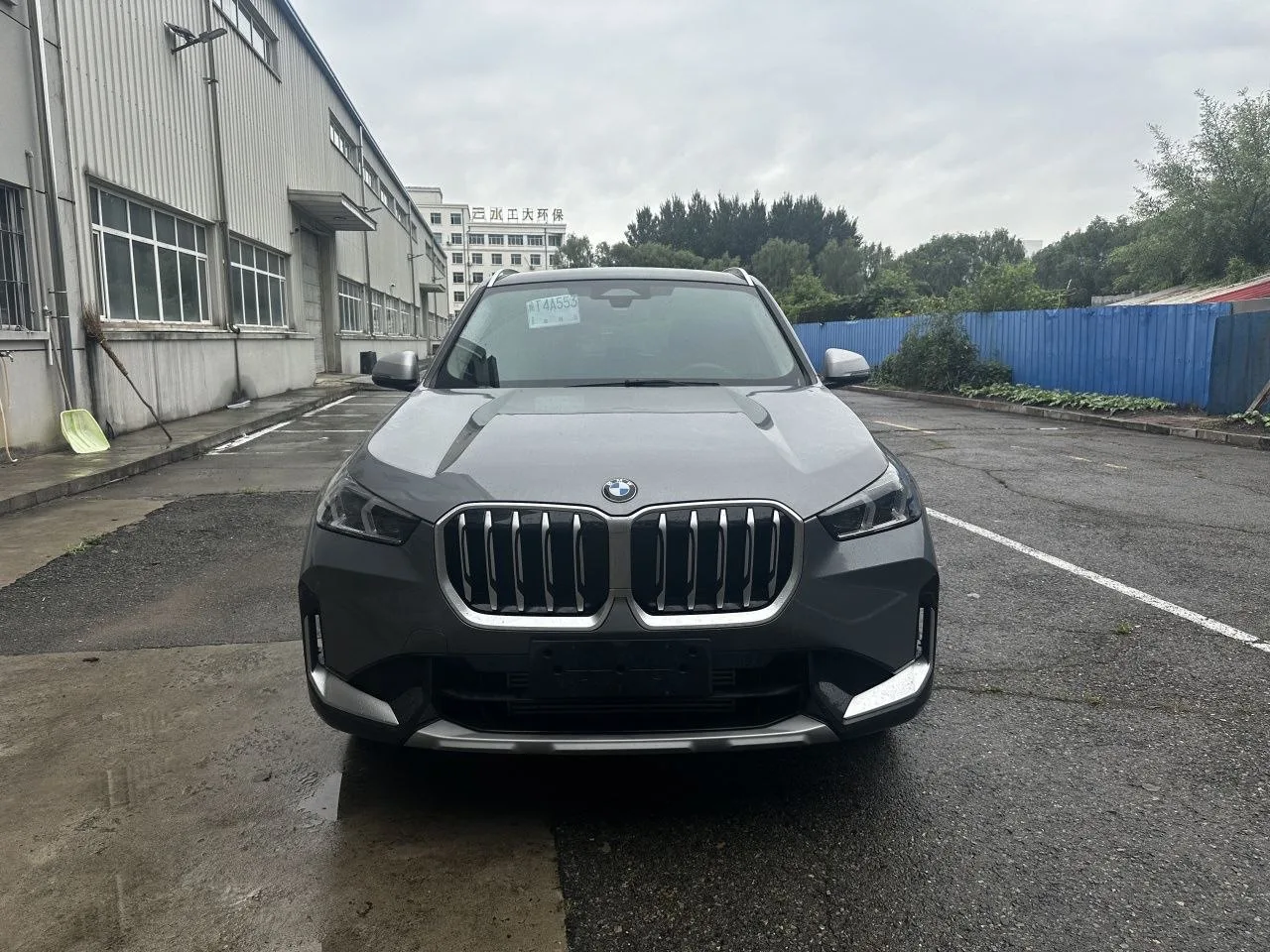 🚩BMW X1 sDrive20Li