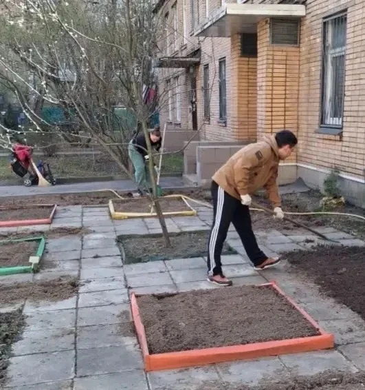 🌨️ЗАВЕРШАЕМ ВЕСЕННЕЕ БЛАГОУСТРОЙСТВО!😉   🧹Апрельское благоустройство и субботники удались на славу! 