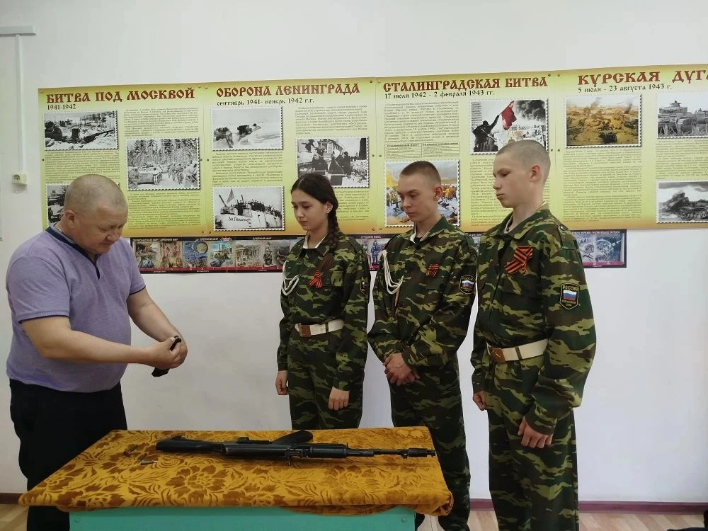 В рамках национального проекта «Молодежь и дети» и подпроектов «Все лучшее — детям», «П...