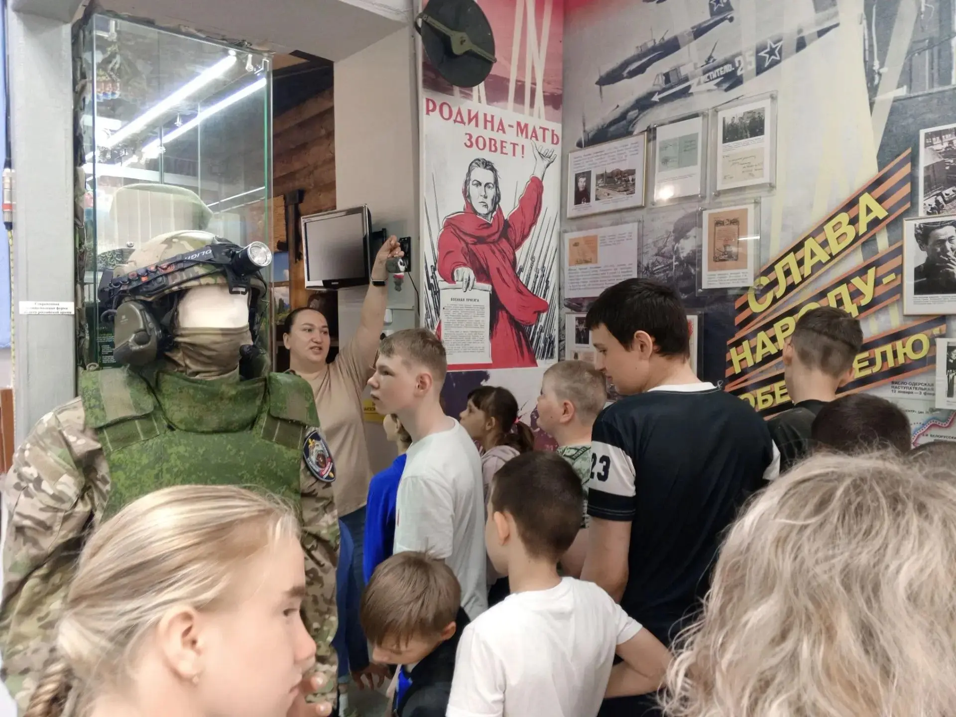 18 июня в пришкольном лагере объявлен «Днем Города». В этот день ребята стали участниками познавател