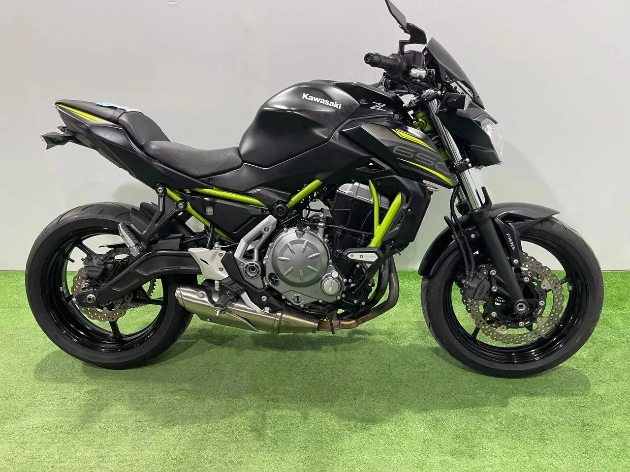 KAWASAKI Z650 ABS в наличии во Владивостоке  Характеристики:  - 2019 год - объем 650 см3 - Аукцион B