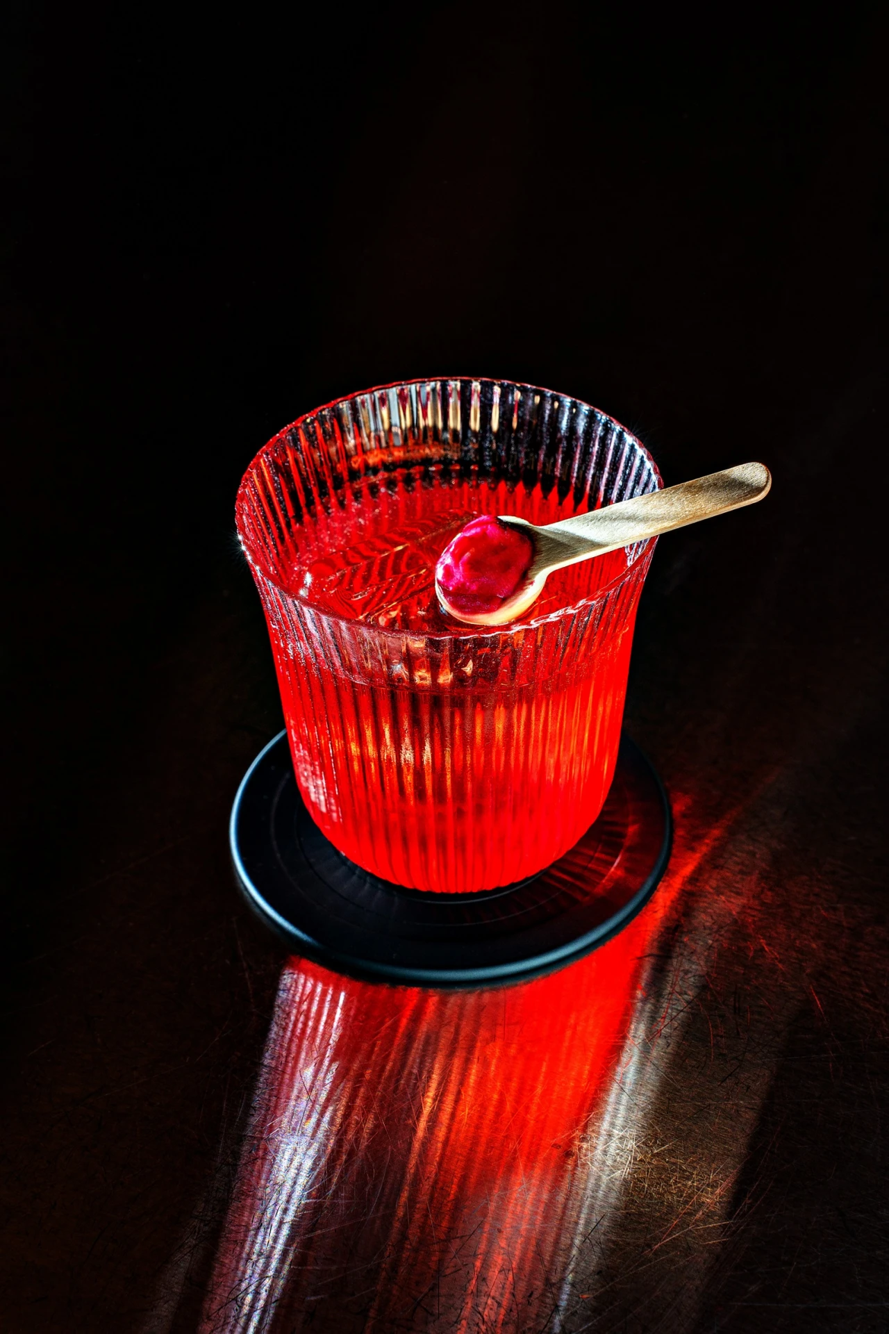 В томский бар «Кабинет Редкостей» (№ 48 в рейтинге WHERE2DRINK RUSSIAN BAR AWARDS 2025)...