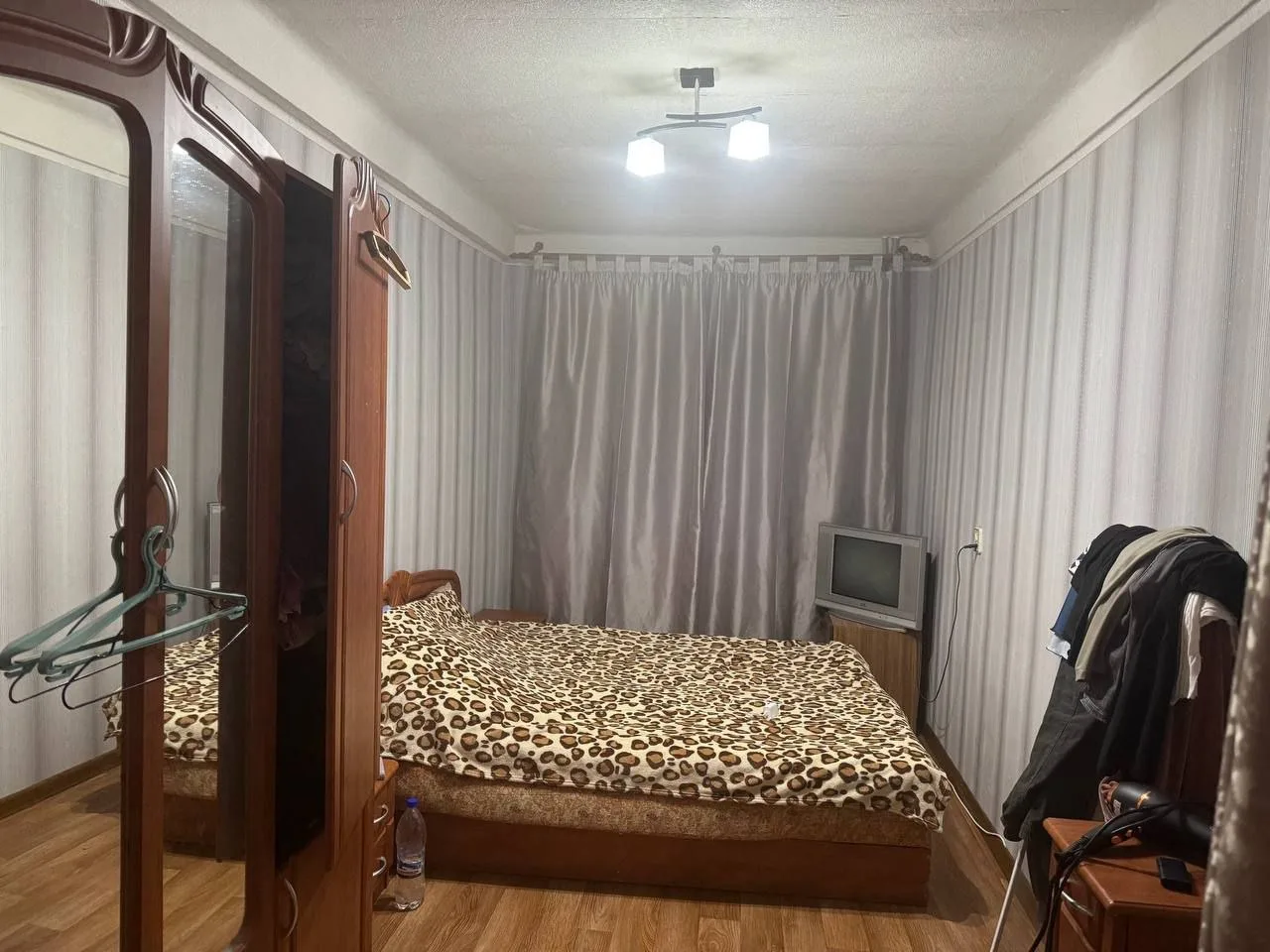 Продам 4х комнатную квартиру