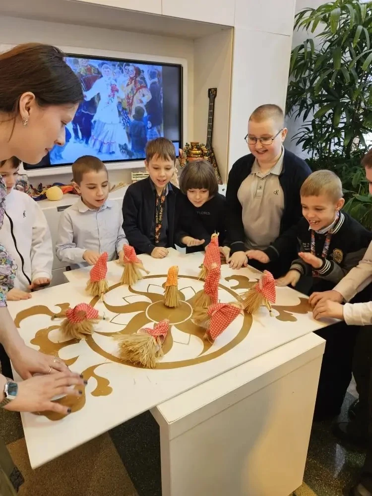 Очень необычно посреди снежной и морозной зимы оказаться в Тропиках и побывать на «Цветочном карнава