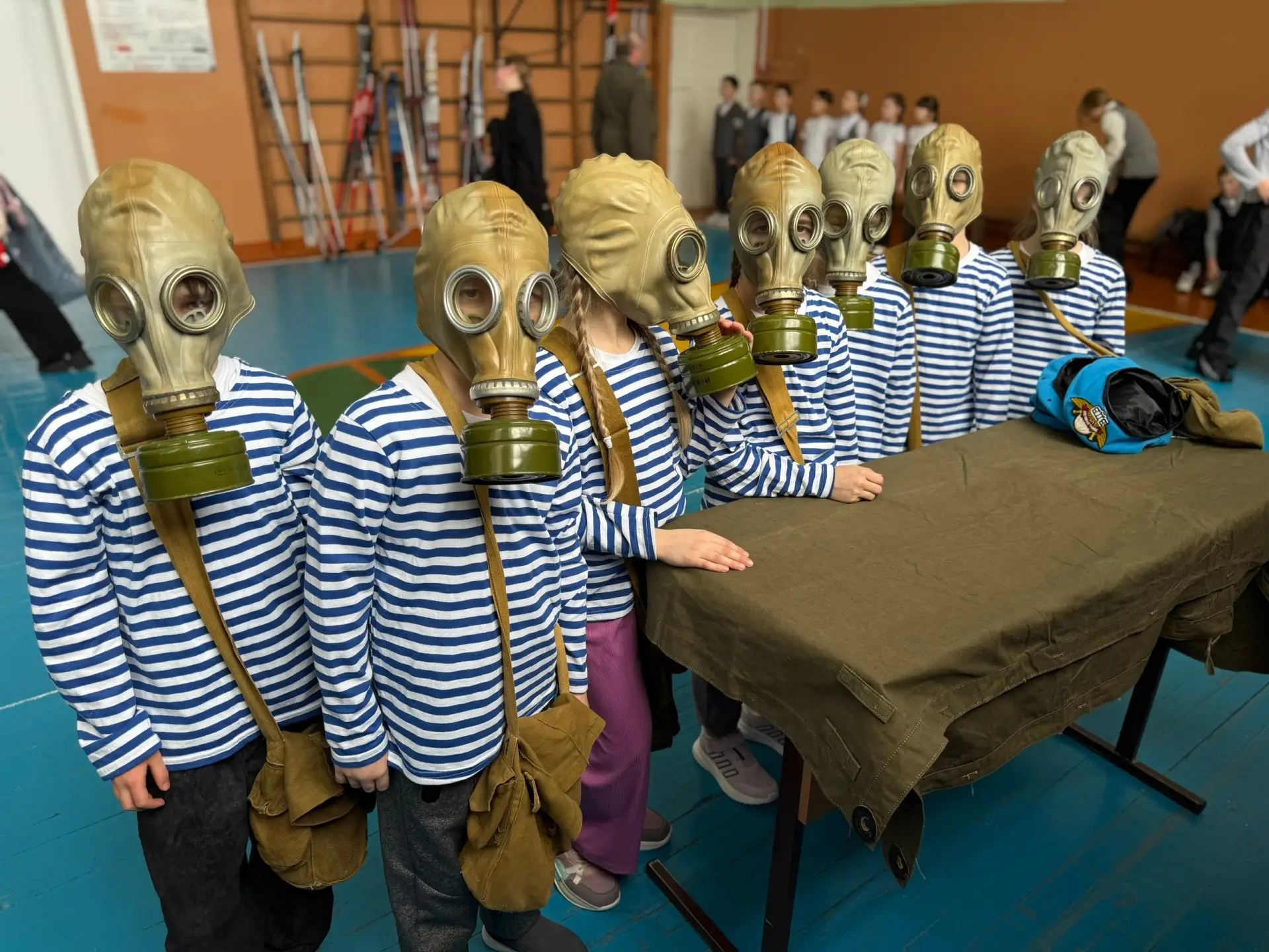 🇷🇺Военно-патриотическая игра «Зарница 2.0»: юные герои осваивают профессии защитников Отечества  Сег