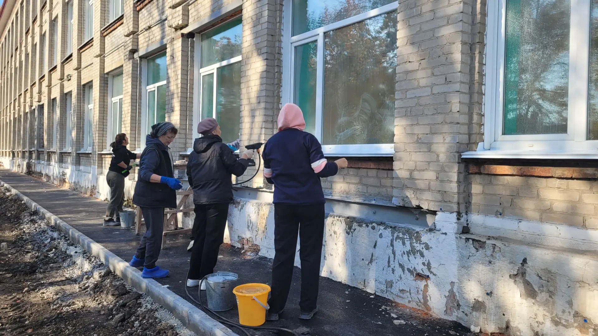 🔥 Чем занимаются педагоги школы № 2 в канун своего профессионального праздника? Готовя...