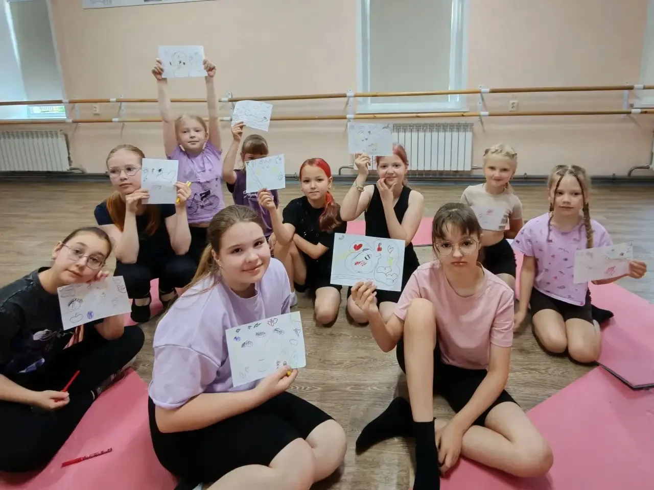 19 июня в Центре «Мостовик» педагог‑психолог Ольга Сергеевна провела для детей увлекательное меропри