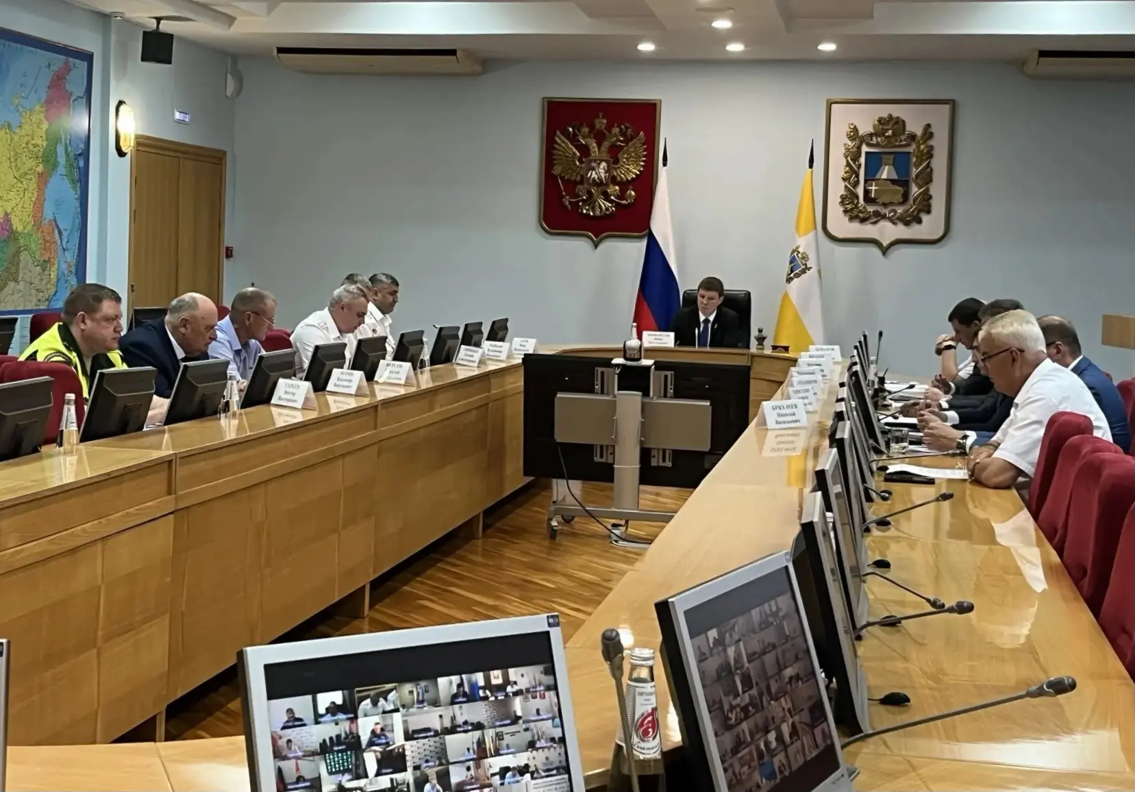 🗣Аварийность с участием несовершеннолетних водителей питбайков
и электросамокатов обсудили на засе