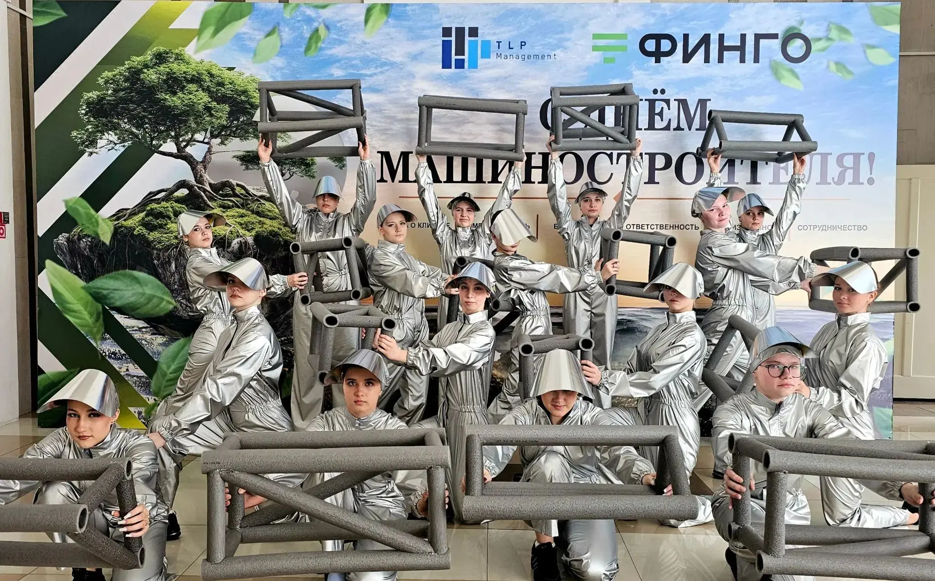 Сегодня в ДК «Энергетик» прошёл праздничный концерт, посвящённый Дню машиностроения! 🔧🎉