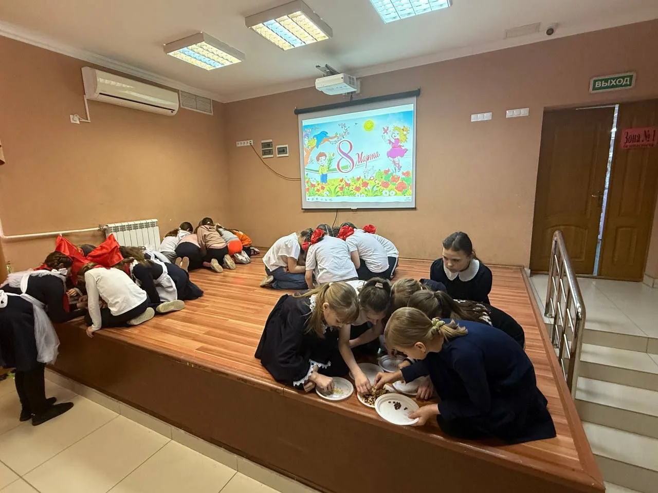 📣 Ну что, свершилось! «А ну-ка, девочки» — старт дан! 💥  На прошлой неделе наша школа превратилась в