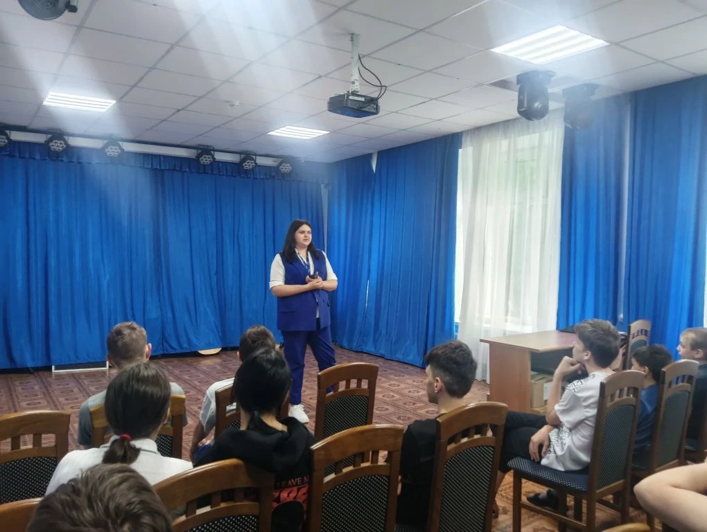 Представитель ВТБ – банка провела урок финансовой грамотности с ребятами «Гнёздышко» по...