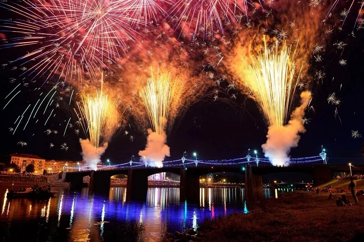 Афиша на День города: кого ждем и где смотреть 🎆