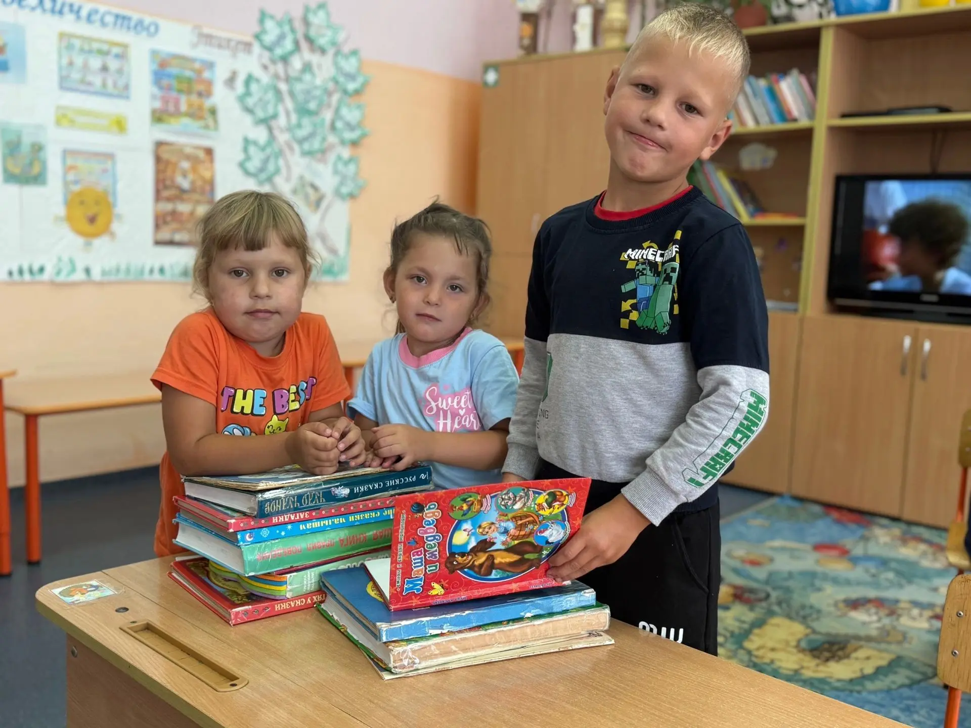 📖Ремонт книг своими руками в нашей дошкольной группе! 📚
Хотим поделиться с вами нашими маленькими,