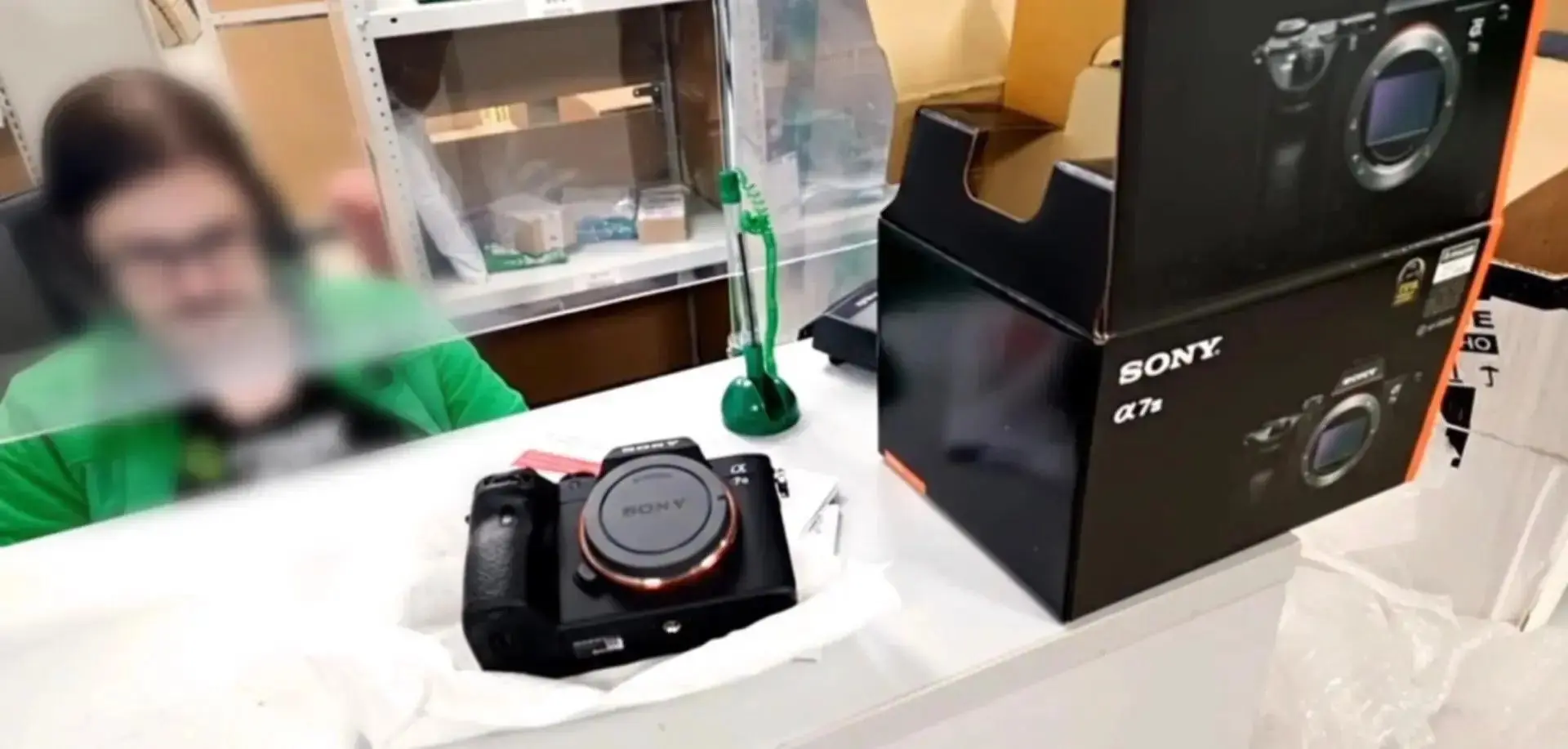 ⚡ Жители Тулуна потеряли 57 тысяч рублей, поверив ИИ-видео от лжепродавца фотоаппарата