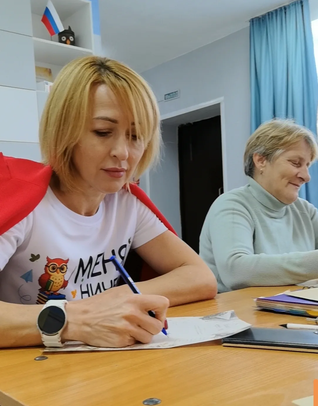 🎉 В День самоуправления уроки были не только у ребят — учителя тоже сели за парты! 🎒