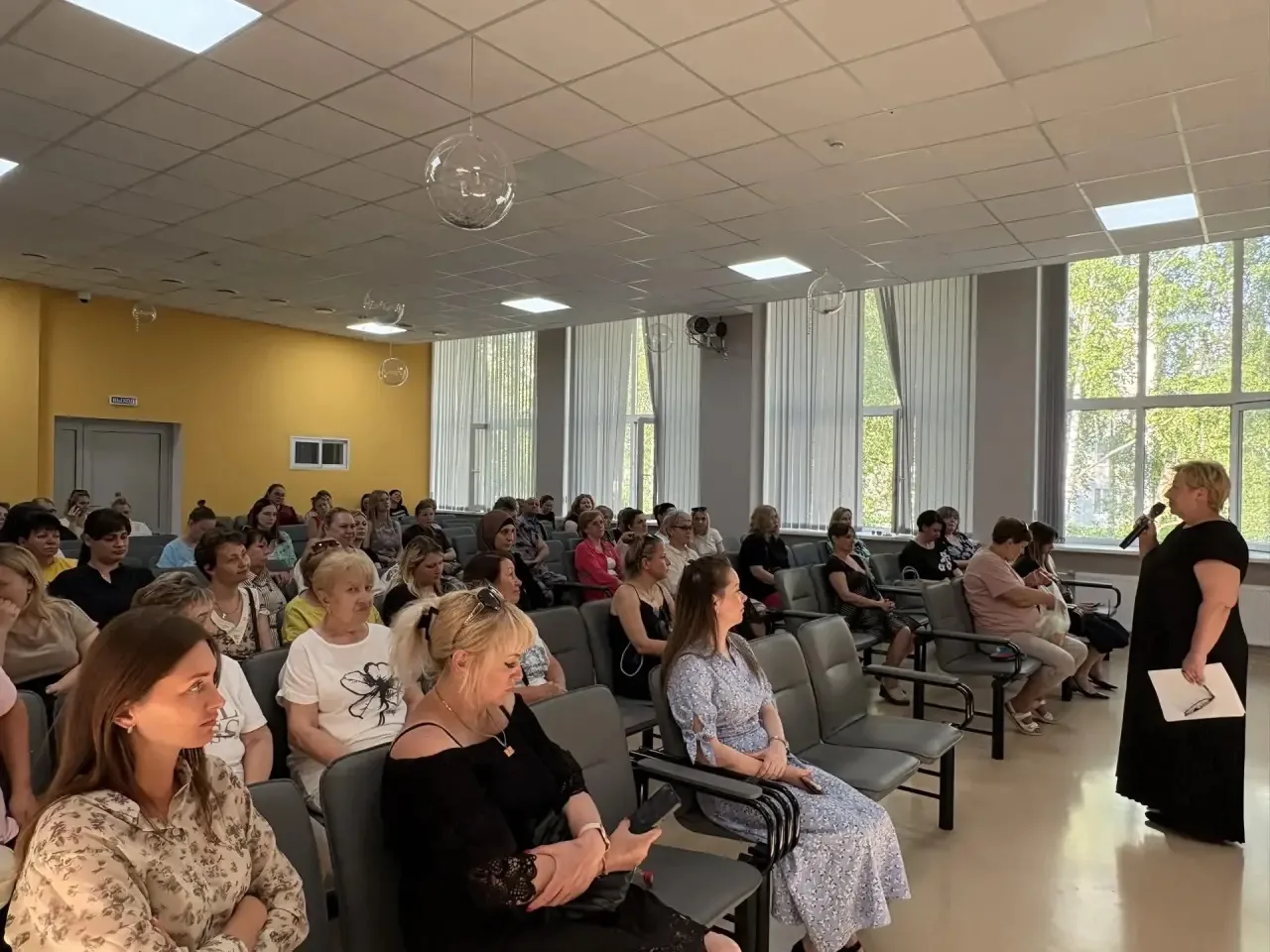 В МБОУ «Эффективная школа» №16 состоялось итоговое общешкольное родительское собрание. Главные темы 