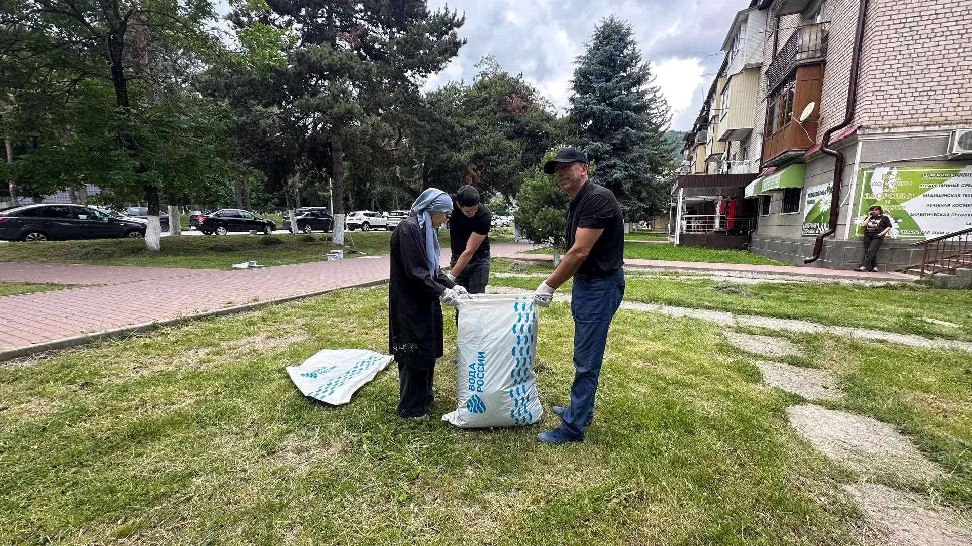 Сегодня коллектив Управления архитектуры, градостроительства и имущественных отношений города Карача