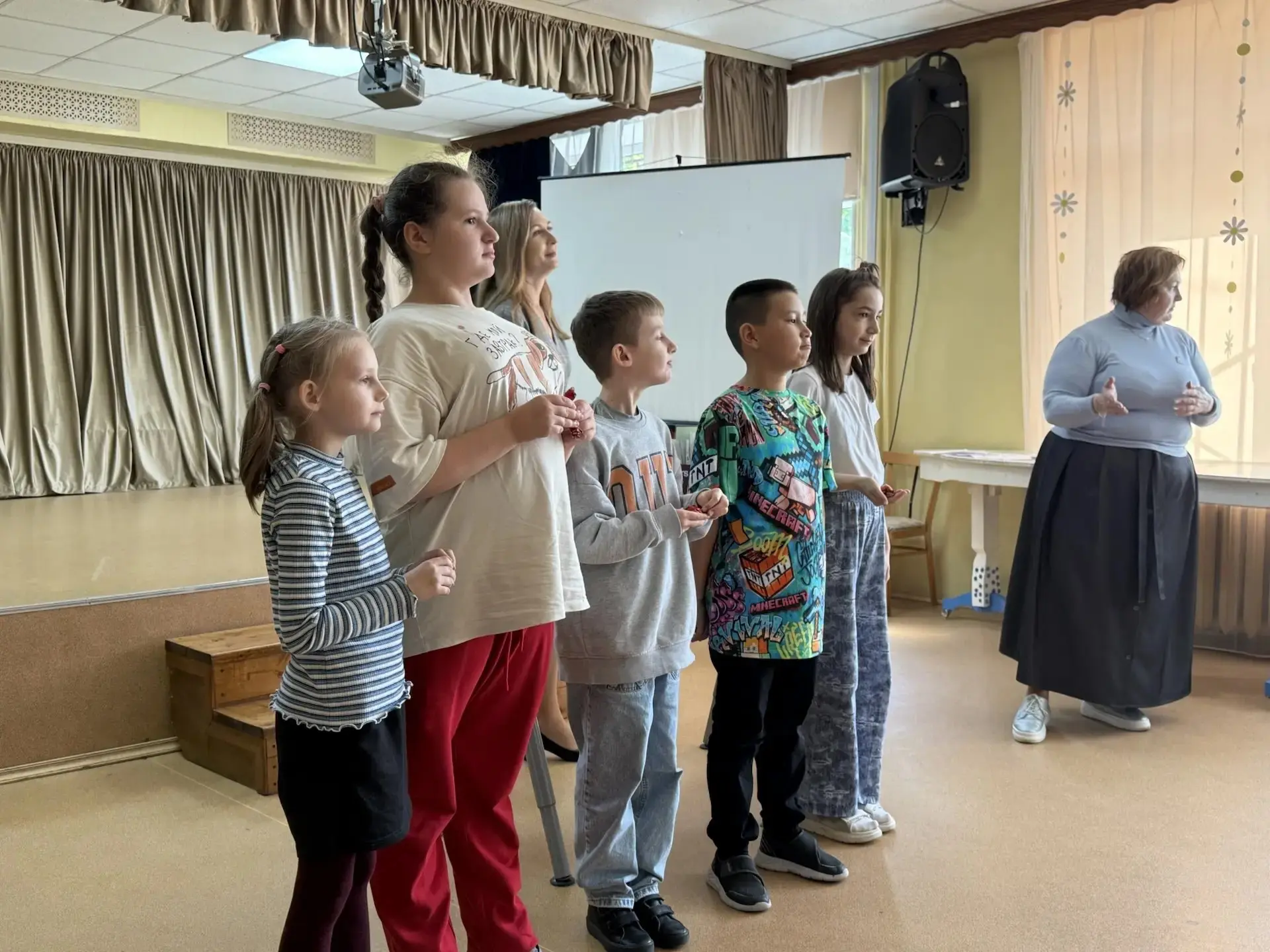 Вчерашние линейки — награды, улыбки и аплодисменты! 🎉