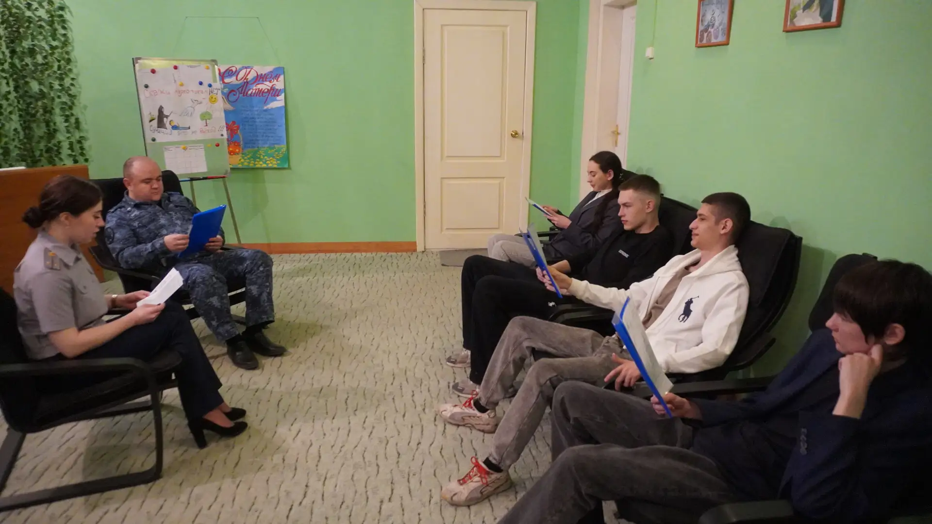 📌С работой пенитенциарных психологов в ИК-6 ознакомились студенты Сибирского федерального университ