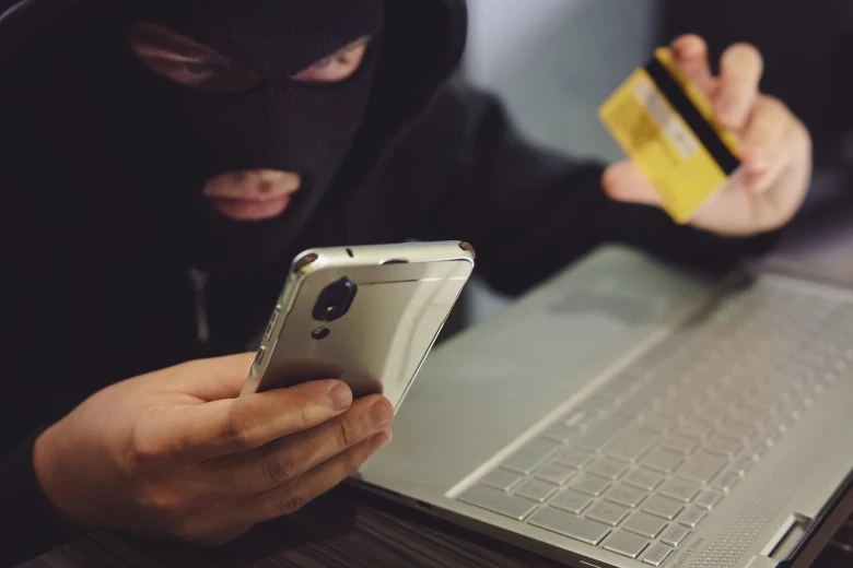 👹 Преступники стали маскироваться под соседей или представителей жилищно-коммунальных служб, чтобы 