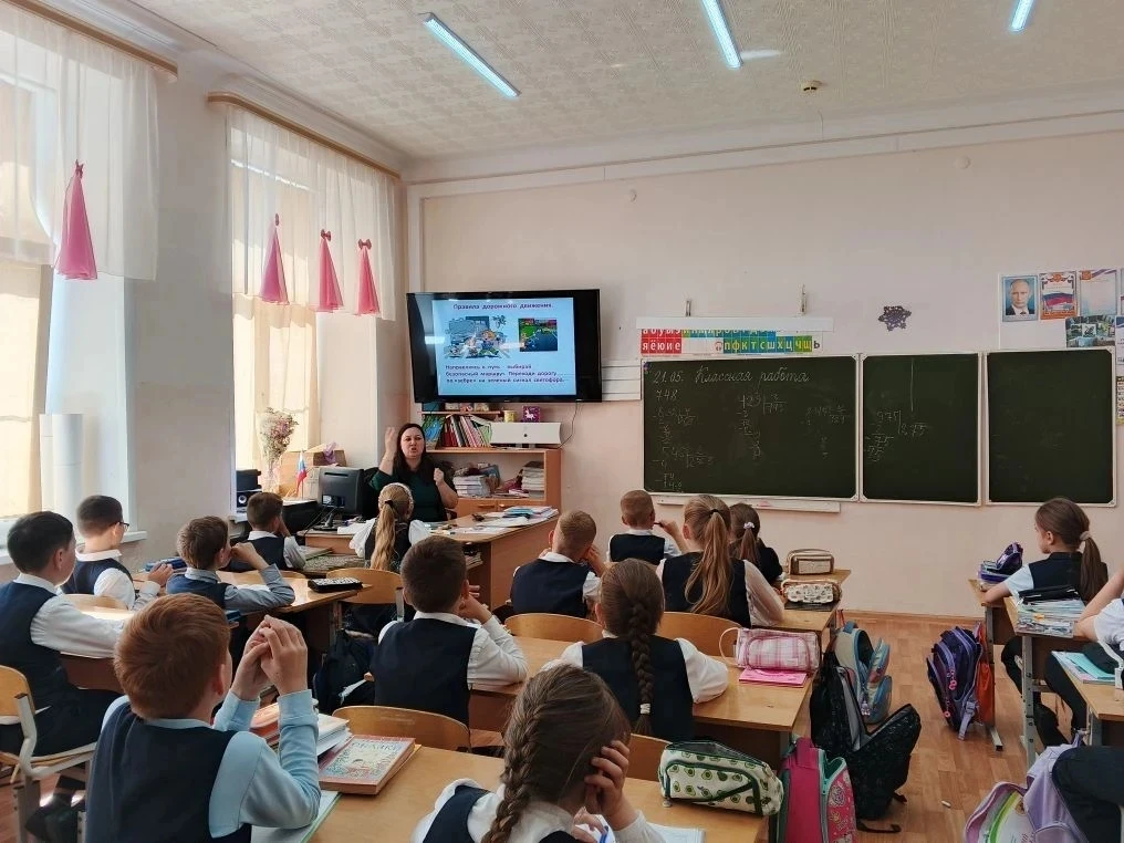В преддверии летних каникул среди обучающихся были проведены профилактические мероприятия, направлен