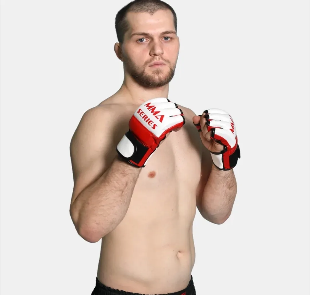 ️Новичок UFC Магомед Саидов не хочет, чтобы его включали в топ-10 рейтинга полутяжёлого дивизиона. Н