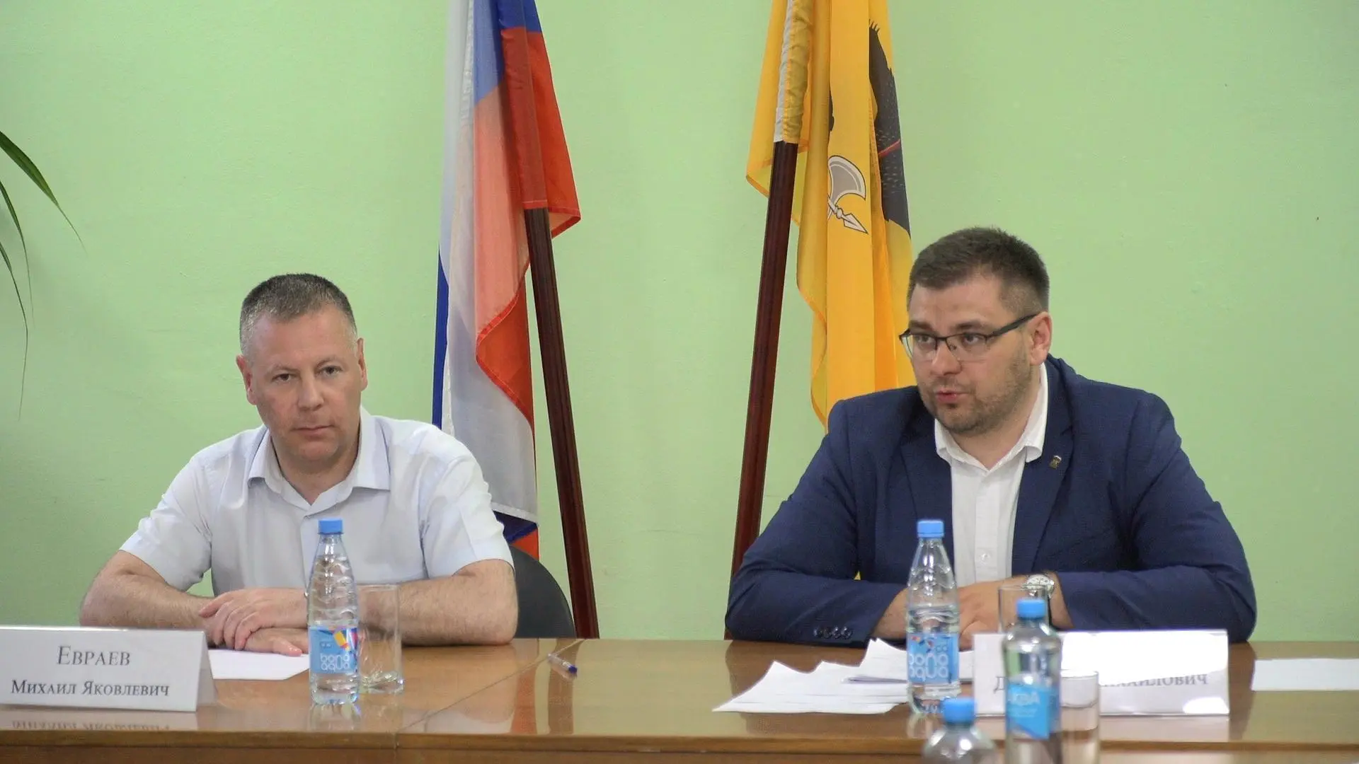 Ключевые задачи развития Брейтовского округа обсудили на совещании в администрации с депутатами муни