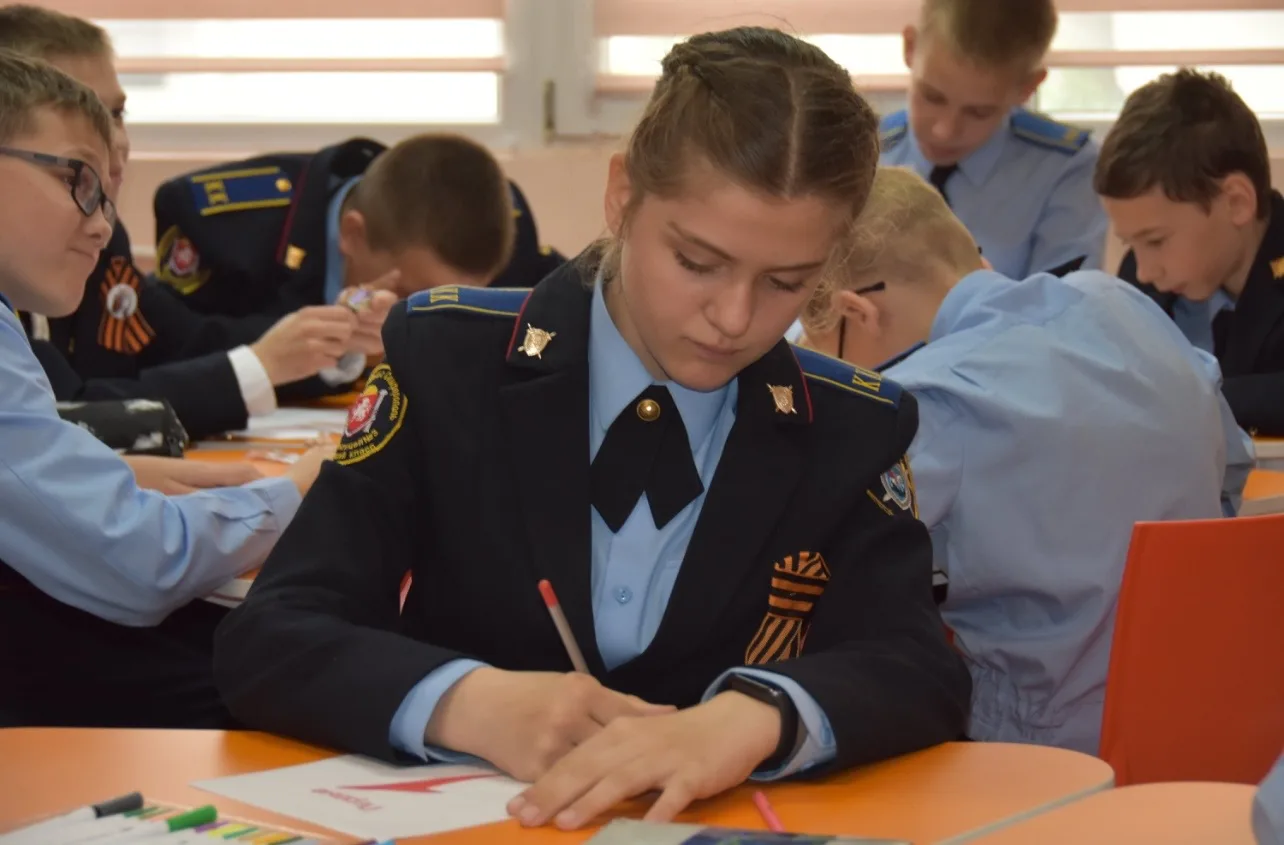 ✂️ В преддверии Великого праздника — Дня Победы — прошли увлекательные мастер-классы по изготовлению