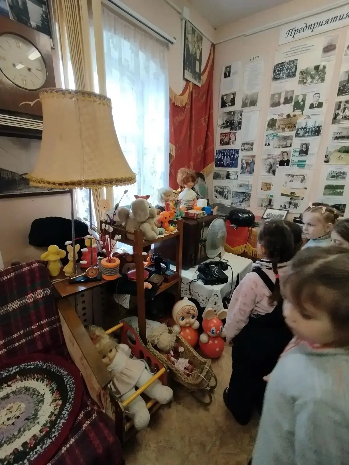 ✅ Первая ознакомительная экскурсия в музей истории поселка Петровск ребят группы «Сказка» ЦРР - детс
