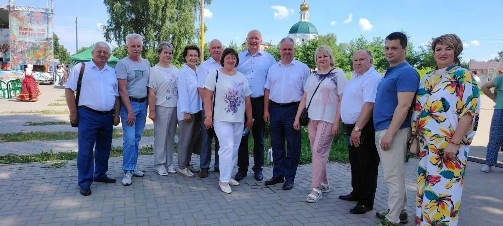 Областной фестиваль-ярмарка «Дорогами народных традиций» в Караваево💥

В рамках фестиваля состоялас