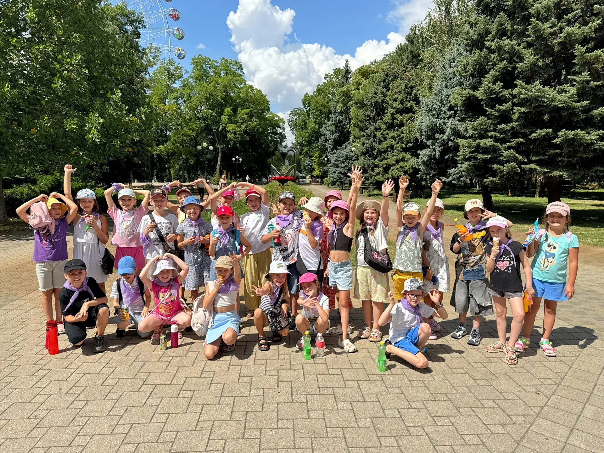 🎢 Парк аттракционов — самое любимое место для детей! 💛