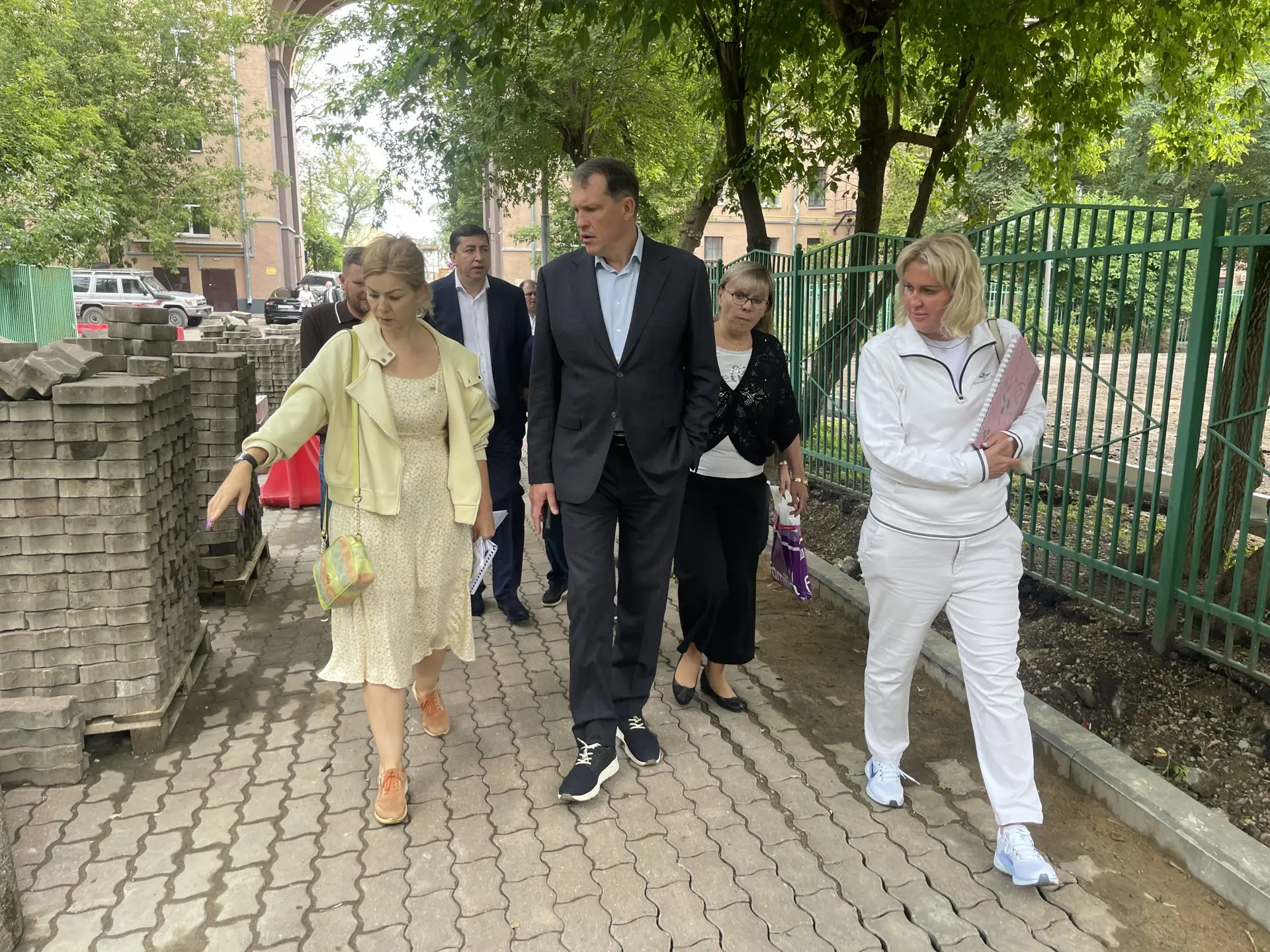 Сроки сдачи всё ближе, качество работ на контроле!

#префект ЦАО Владимир Говердовский посетил объек