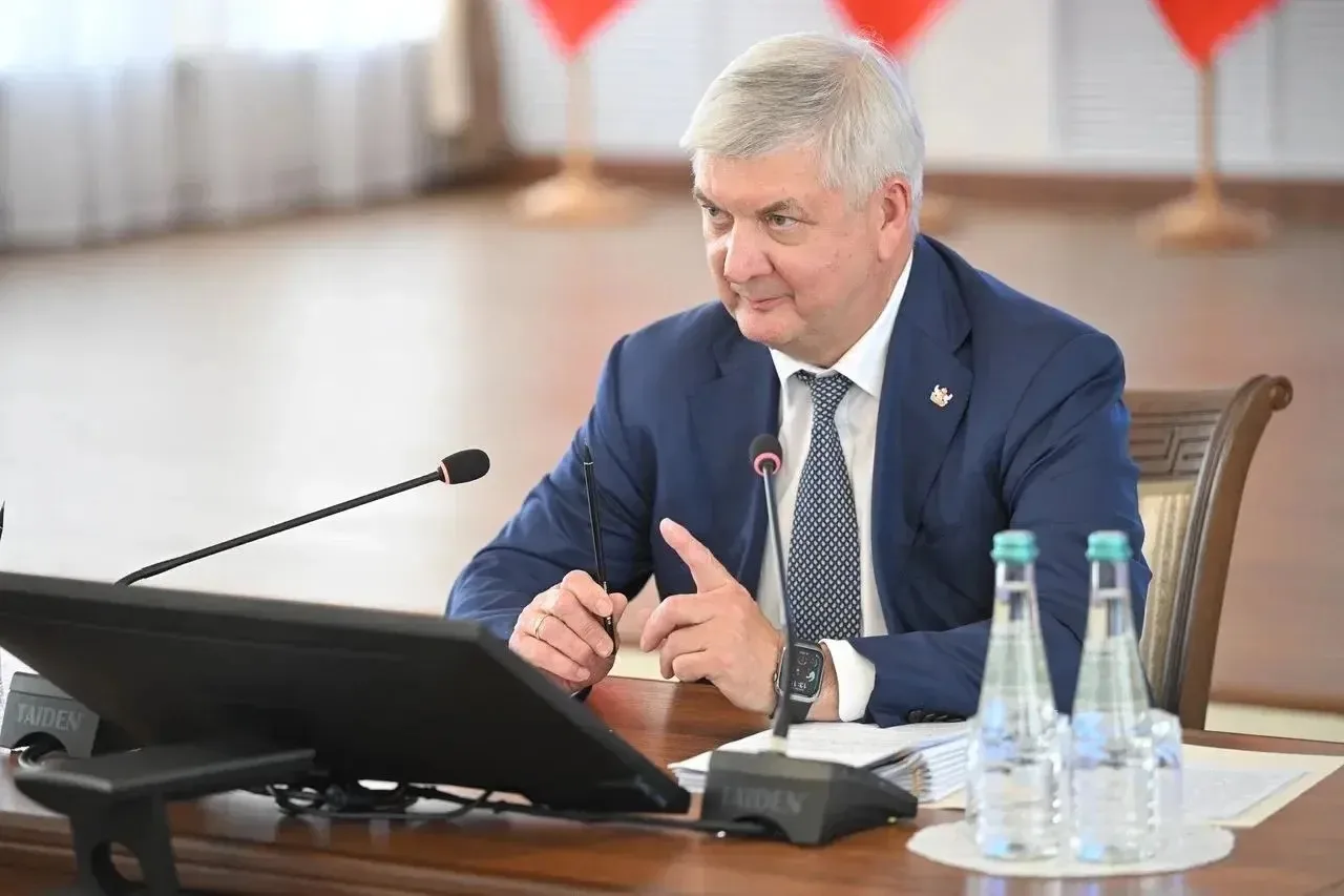 Глава администрации Терновского района Михаил Александрович Брагин принял участие в выездном заседан