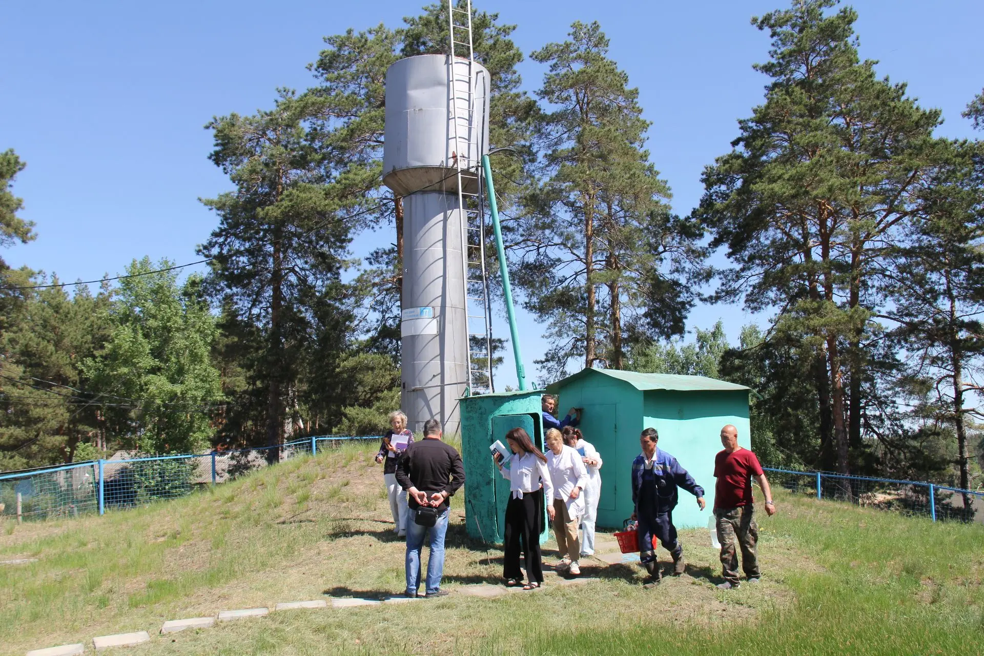 Организация водоснабжения Заволжской части Чебоксар: от артезианской скважины до потребителя 💧

Вод
